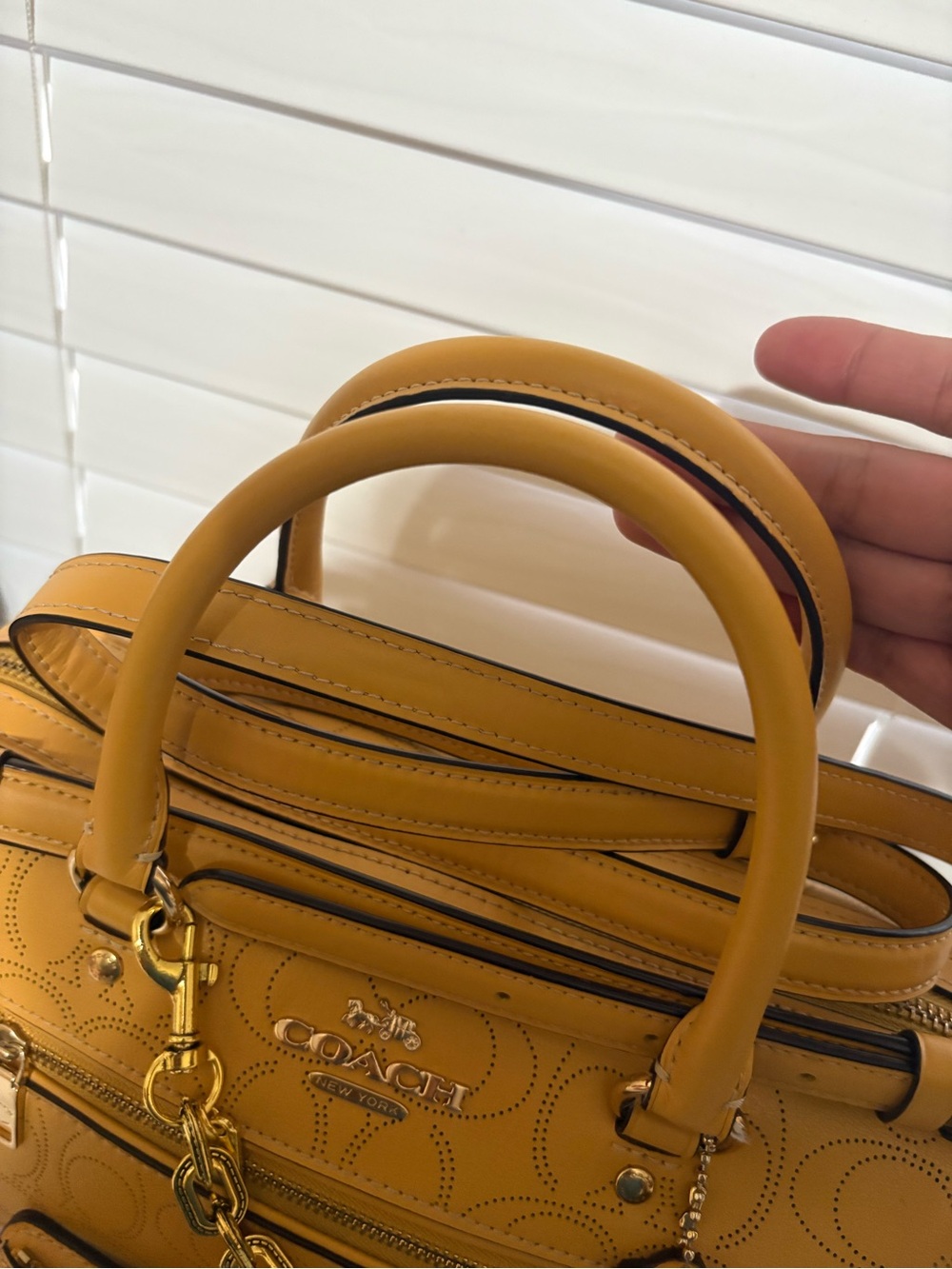 🌼💛✨Coach Rowan Satchel with Matching Wallet - Picture 3 of 11